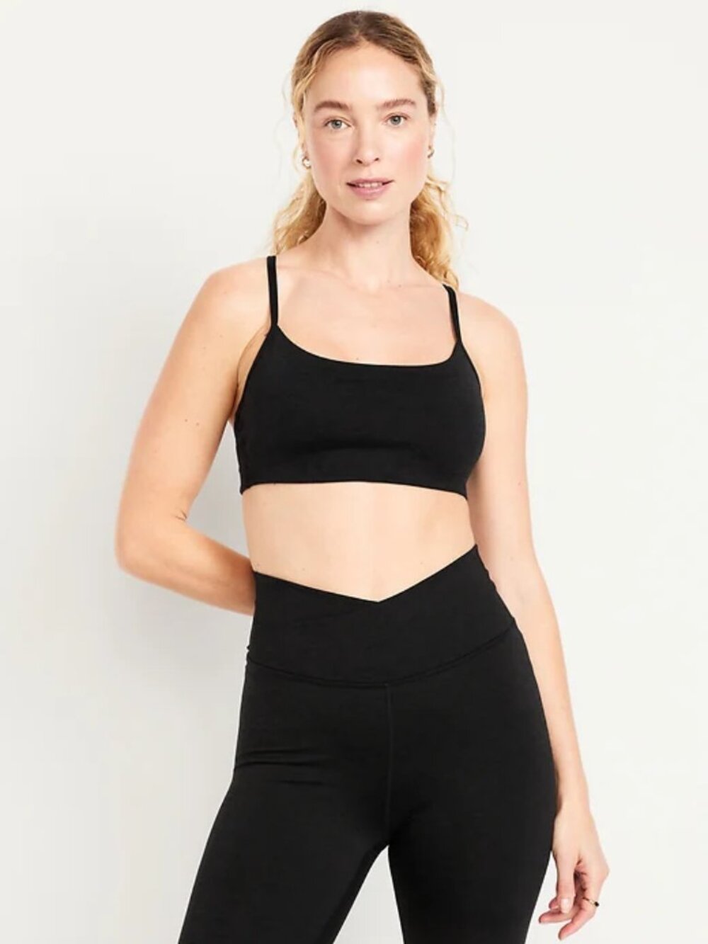 NWT Old Navy CloudComfy Sports Bra (Black) M